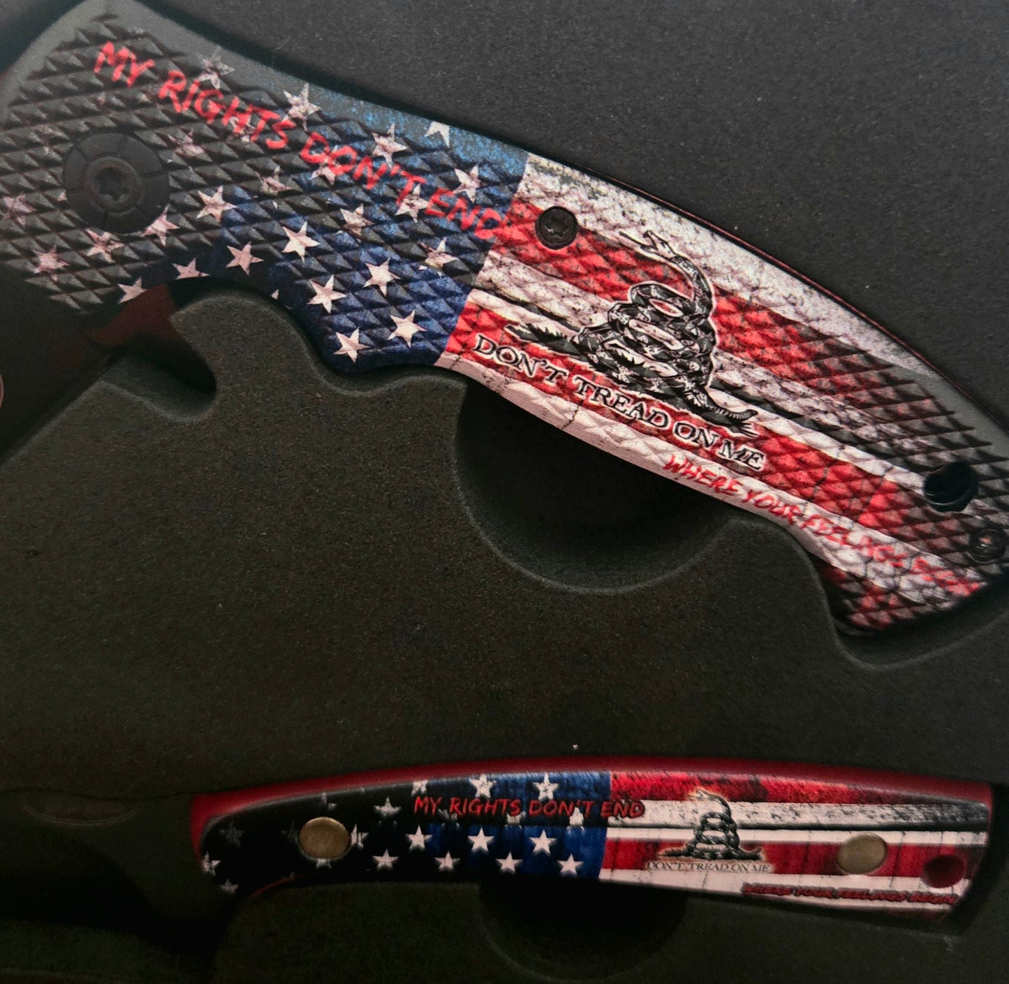 "Don't Tread On Me " 2pc Knife Set: Spring Assisted Folding & Skinning w/Sheath